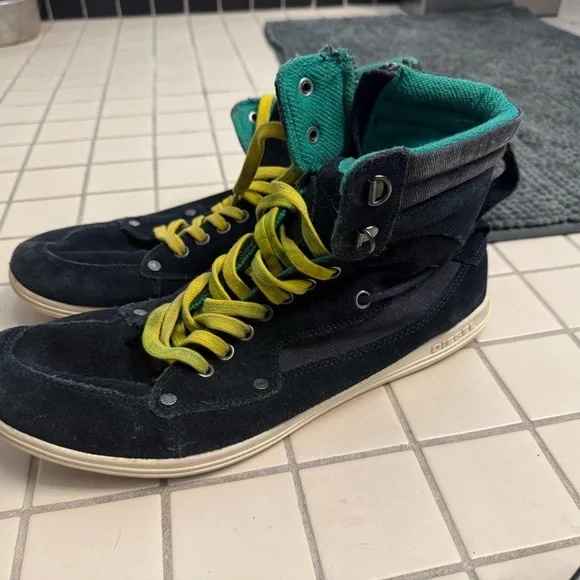 Diesel IDOL Black High-Top Sneakers with Teal Lining and Yellow Laces - Picture 2 of 7